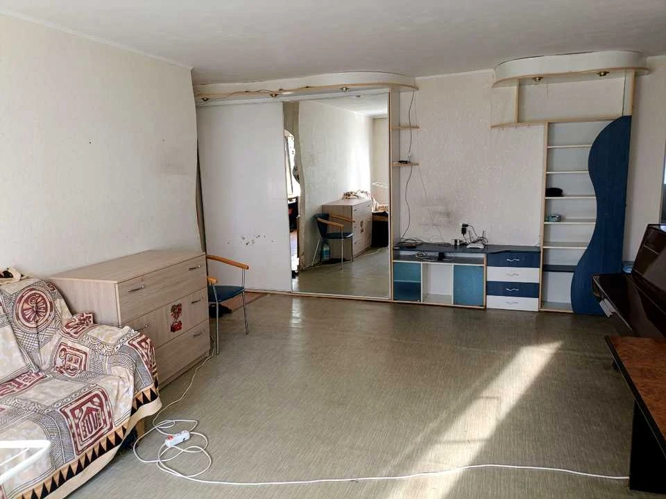 Apartment. Dnipro, Myru Prospect.