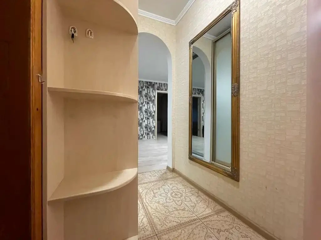 Продается 3-комнатная квартира, Перемога-2