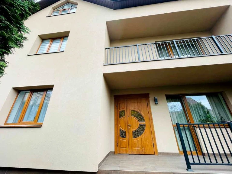 House. Bilohorsha, Bilohorsha Street