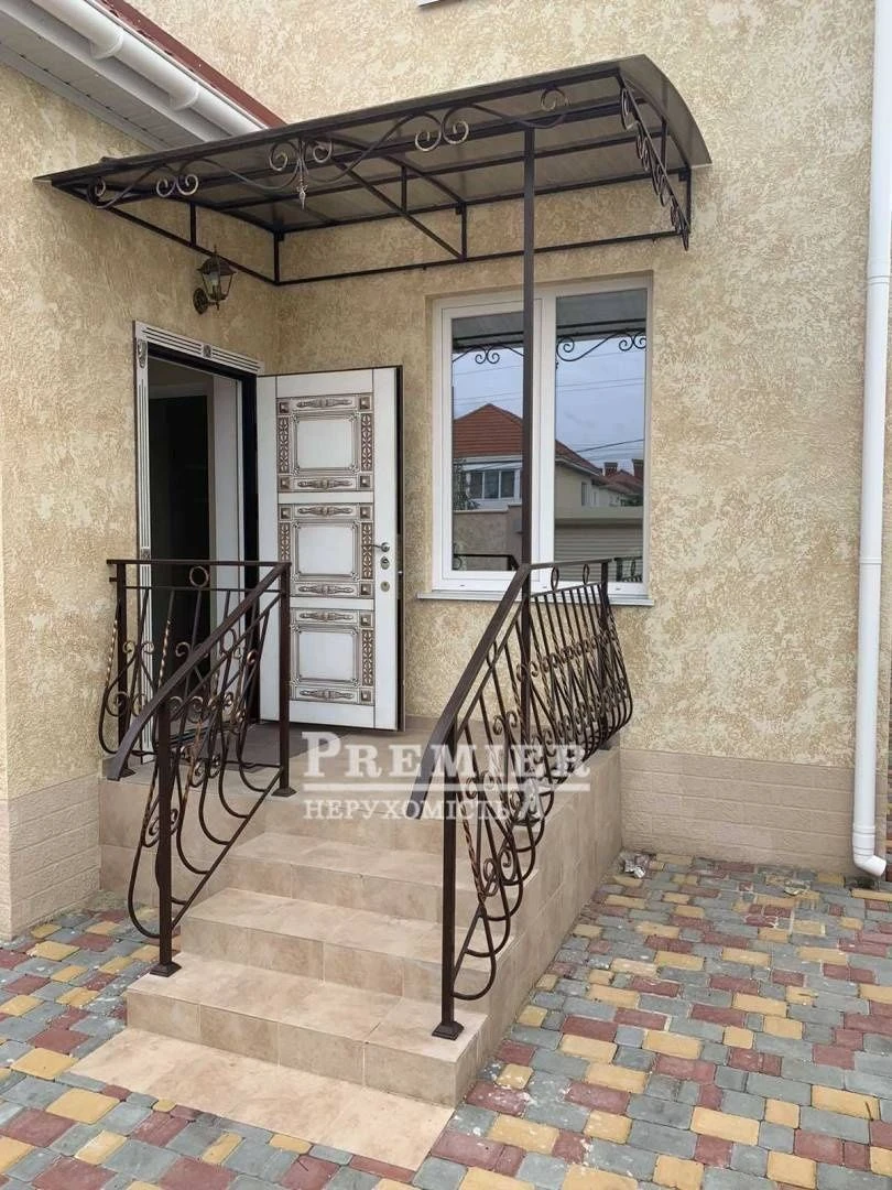 House 107 m²/ Red Village