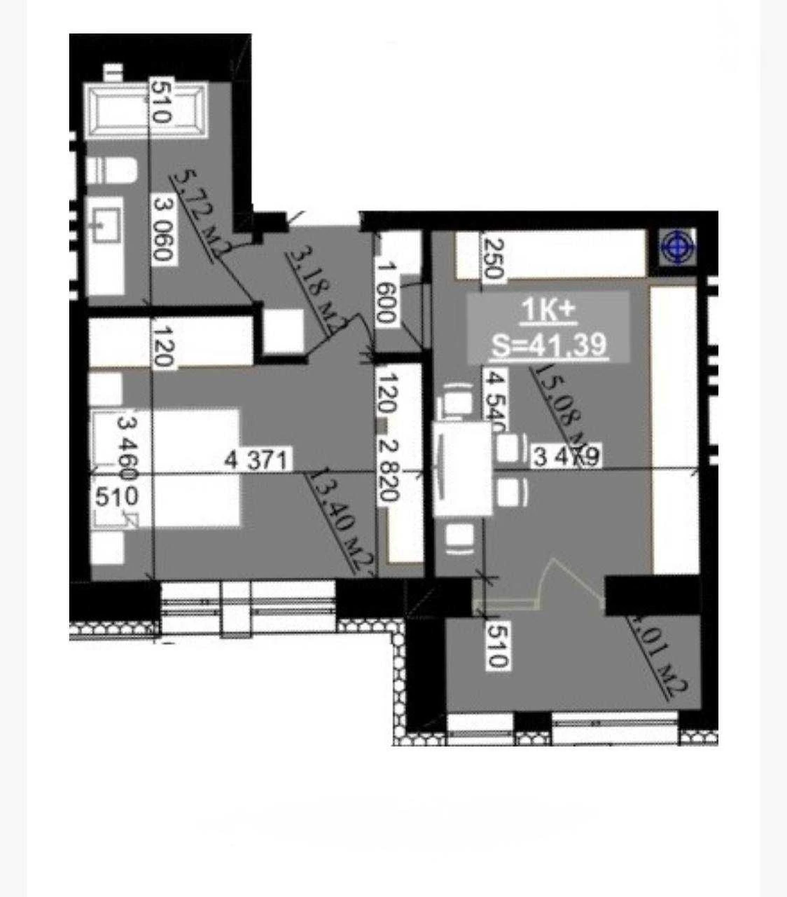 One-bedroom apartment for renovation near the city lake.