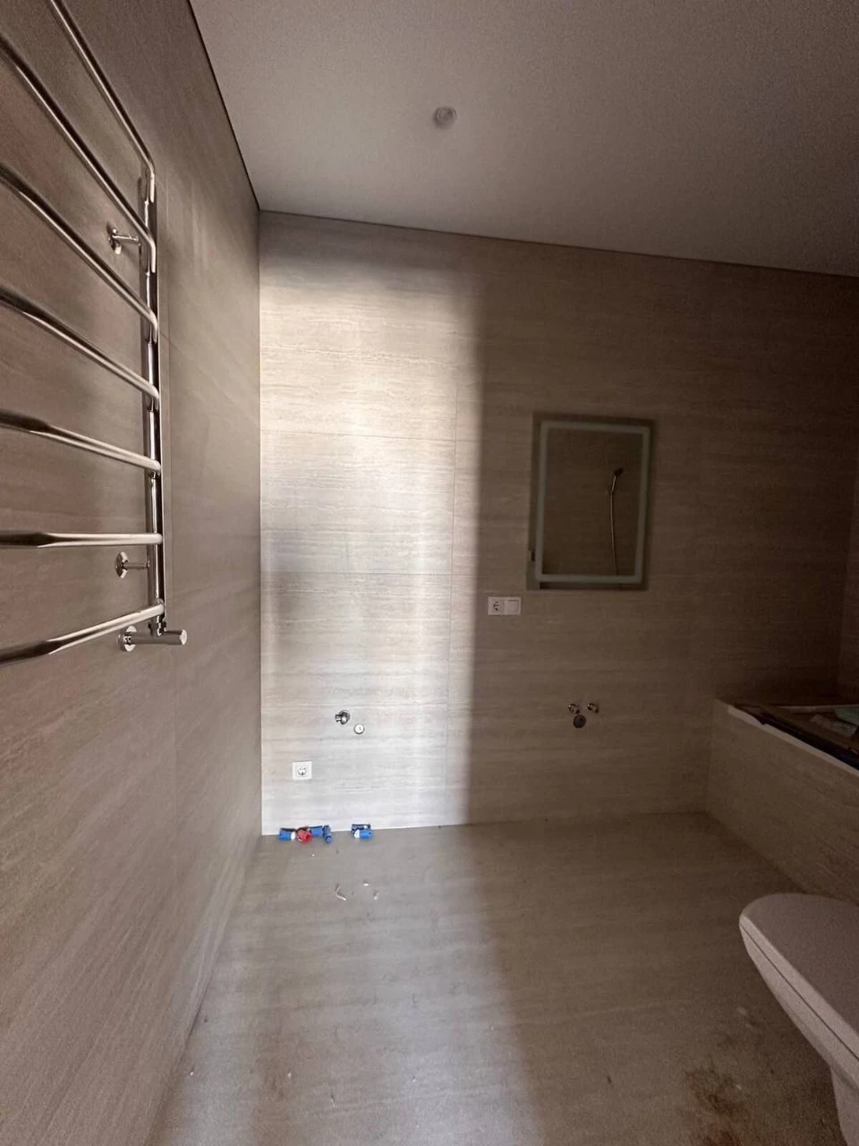 Sale of a two-bedroom apartment on Bogomoltsa Street