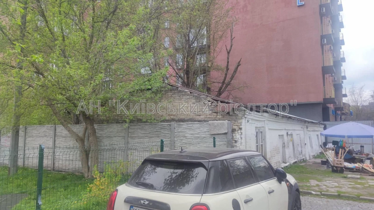 Продам ділянку під житлову забудову. вул. Ямська 54.