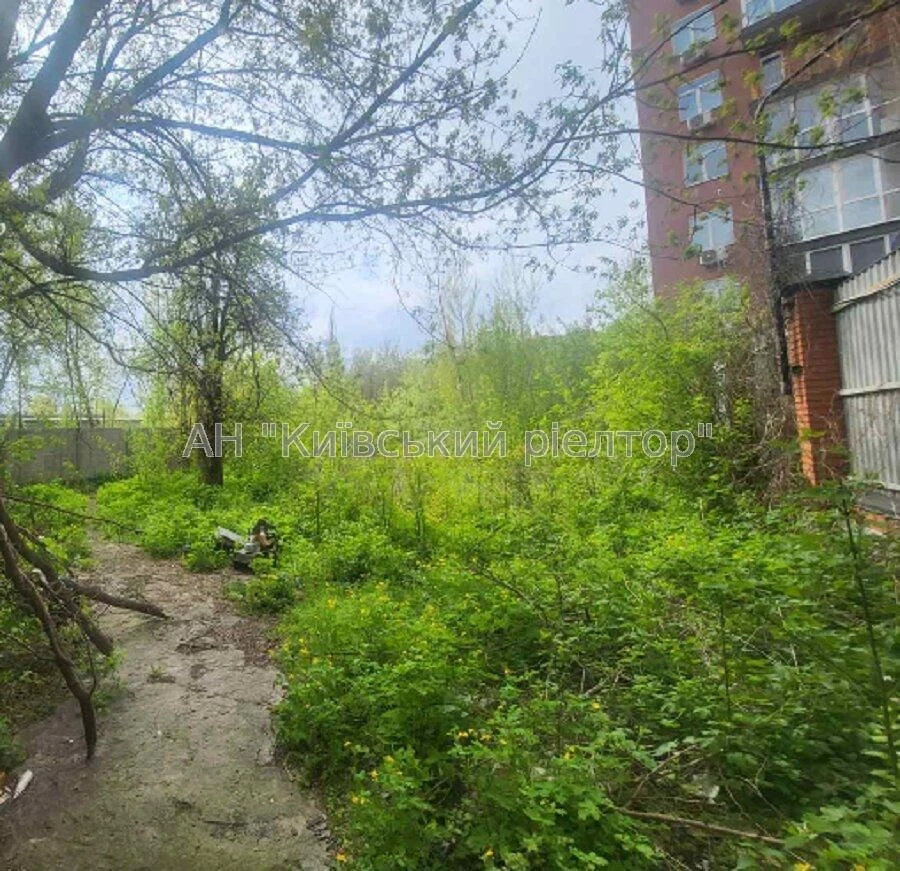 Продам ділянку під житлову забудову. вул. Ямська 54.