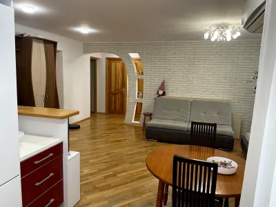 Оренда квартири 4-кімн. 75 м² 7/9 пов.