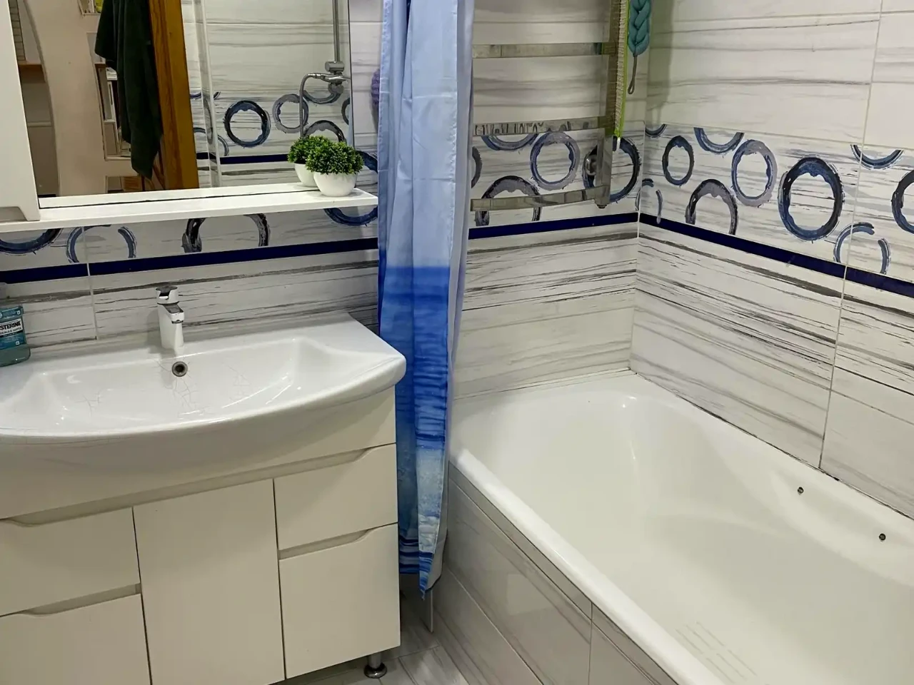 Оренда квартири 4-кімн. 75 м² 7/9 пов.