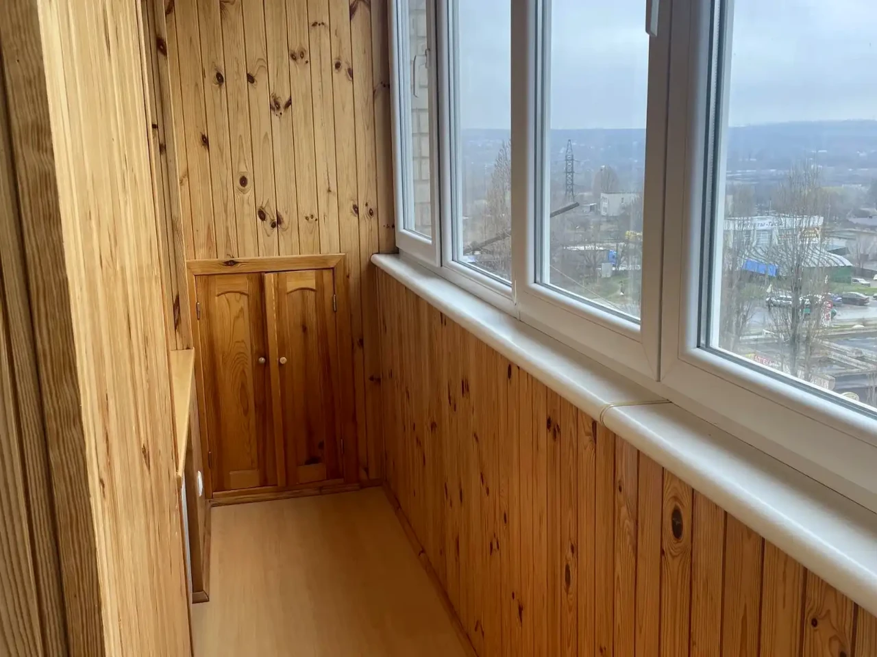 Оренда квартири 4-кімн. 75 м² 7/9 пов.