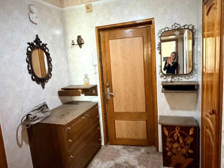 Квартира. Харків, Зернова вул.