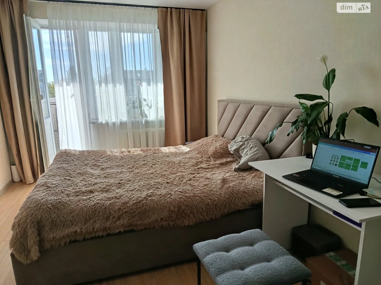 Продаж Квартира Виставка
