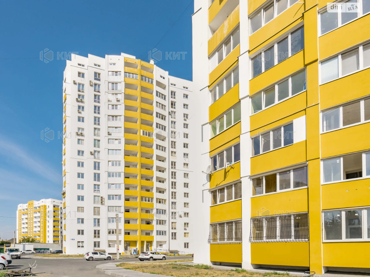 For Sale Apartment Center