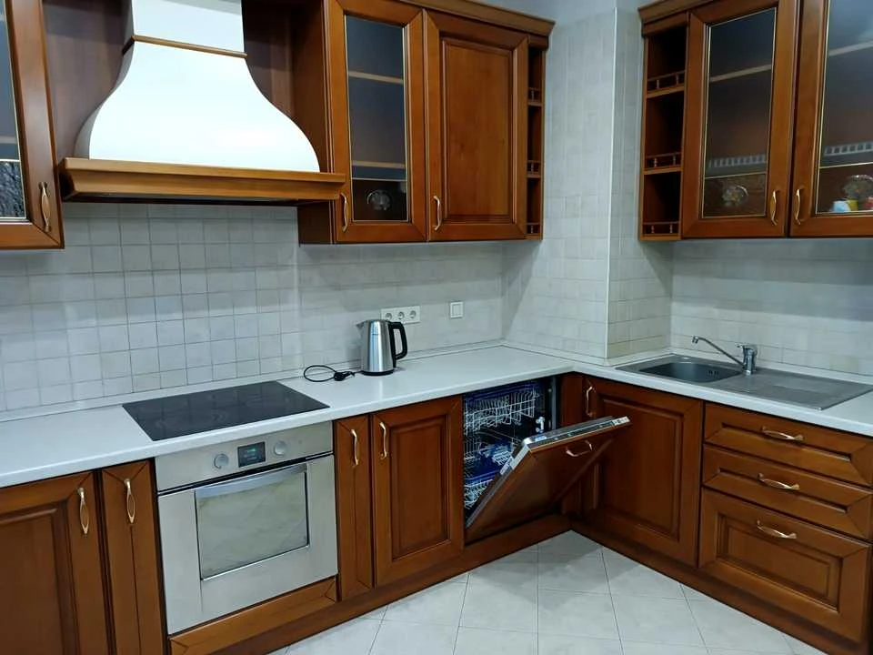 Apartment. Kyiv, Nazariyska St.