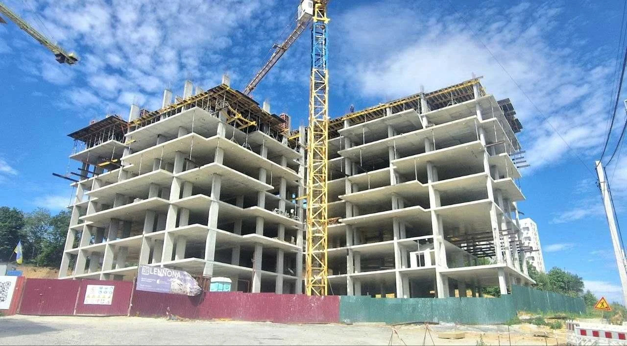 Продається 1-кімнатна квартира площею 43 м² у ЖК Lennona Res