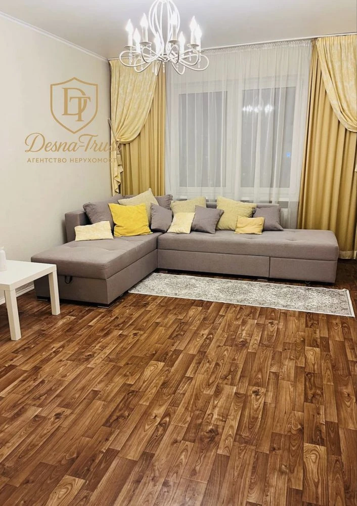 Sale of a 3-room apartment 90 sq.m on St. Urlivska 24, Yeoselya, Ye відновленн
