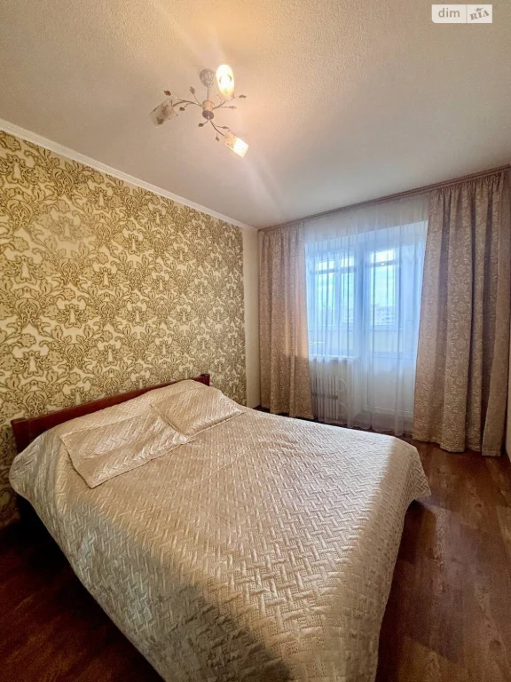 Sale of 3-room Apartment in Liovoberezniy