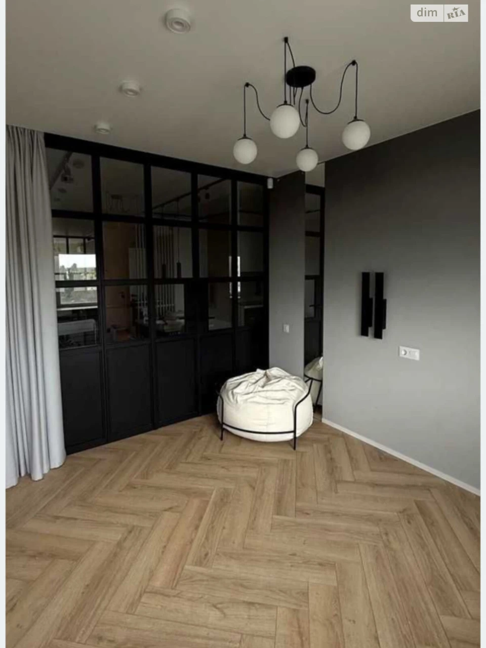 Продаж Квартира 339-ий мікрорайон