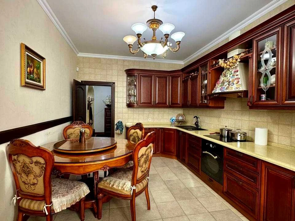 Квартира. Одеса, вулиця Добровольців