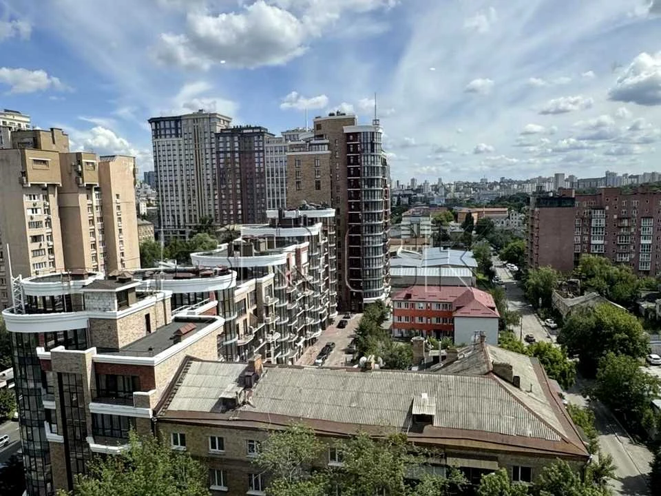 Apartment. Kyiv, Yamska Street