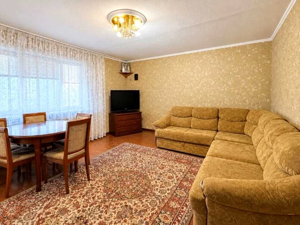 Квартира. Дніпро, Олександра Поля вул.