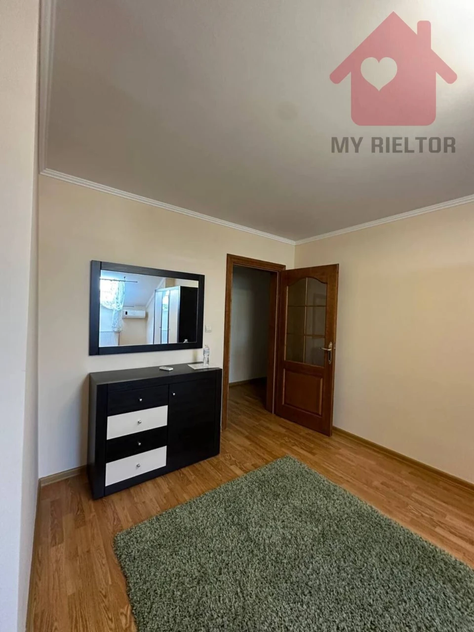 Sale of a two-level apartment on St. Lintura