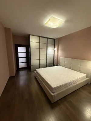 Сдается квартира на улице Гришка 9 в Киеве / W-7473303