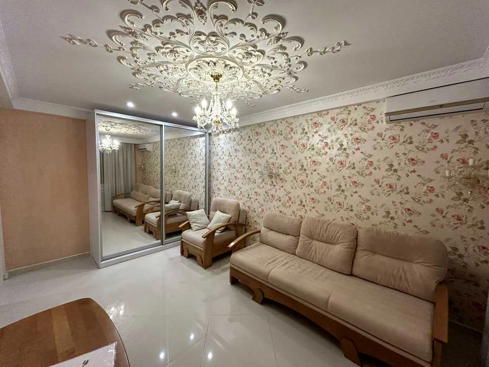 Apartment. Kyiv, Jordan Street.