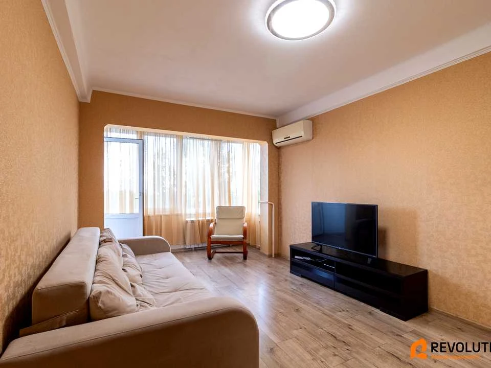 Two-room apartment. Rome Raushnogo St.