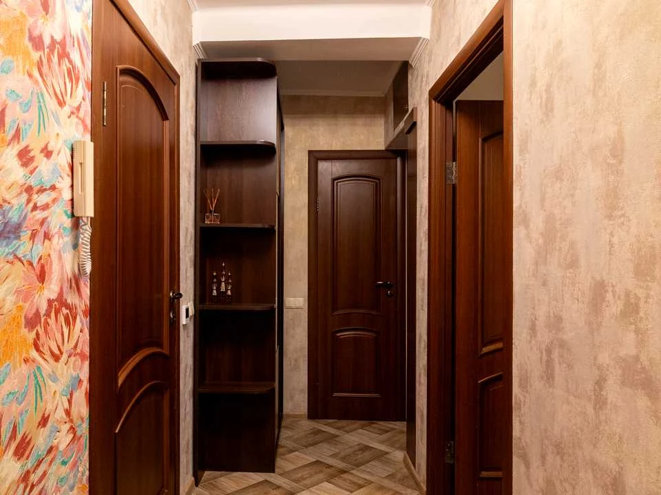 Two-room apartment. Rome Raushnogo St.