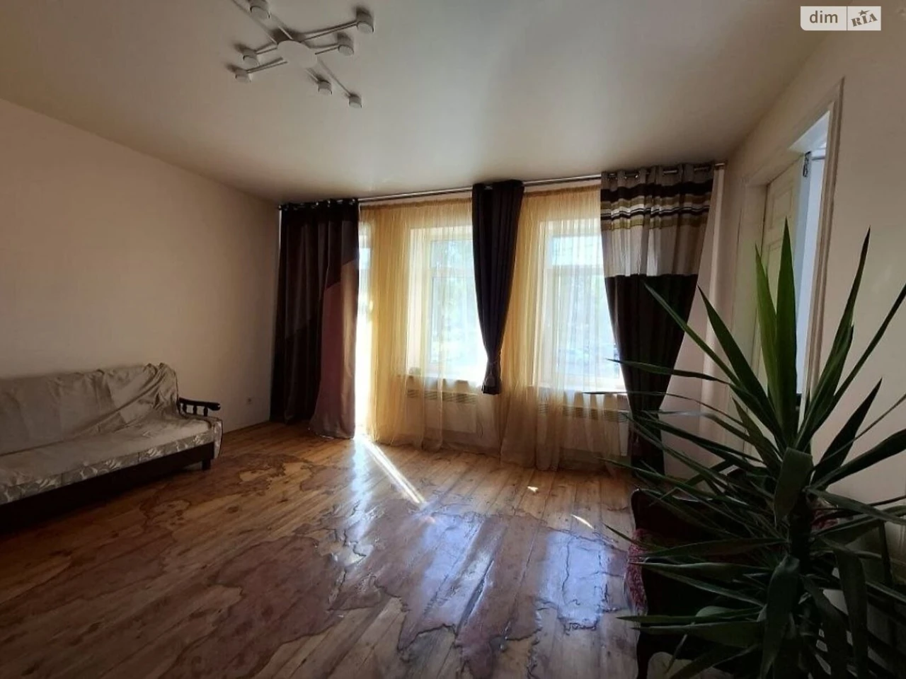 Long Term Rental Apartment, Center