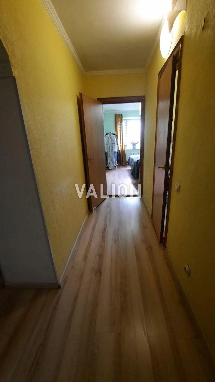 Продаж 2к квартири вул. Вишняківська 5б Дарницький р-н Лівий