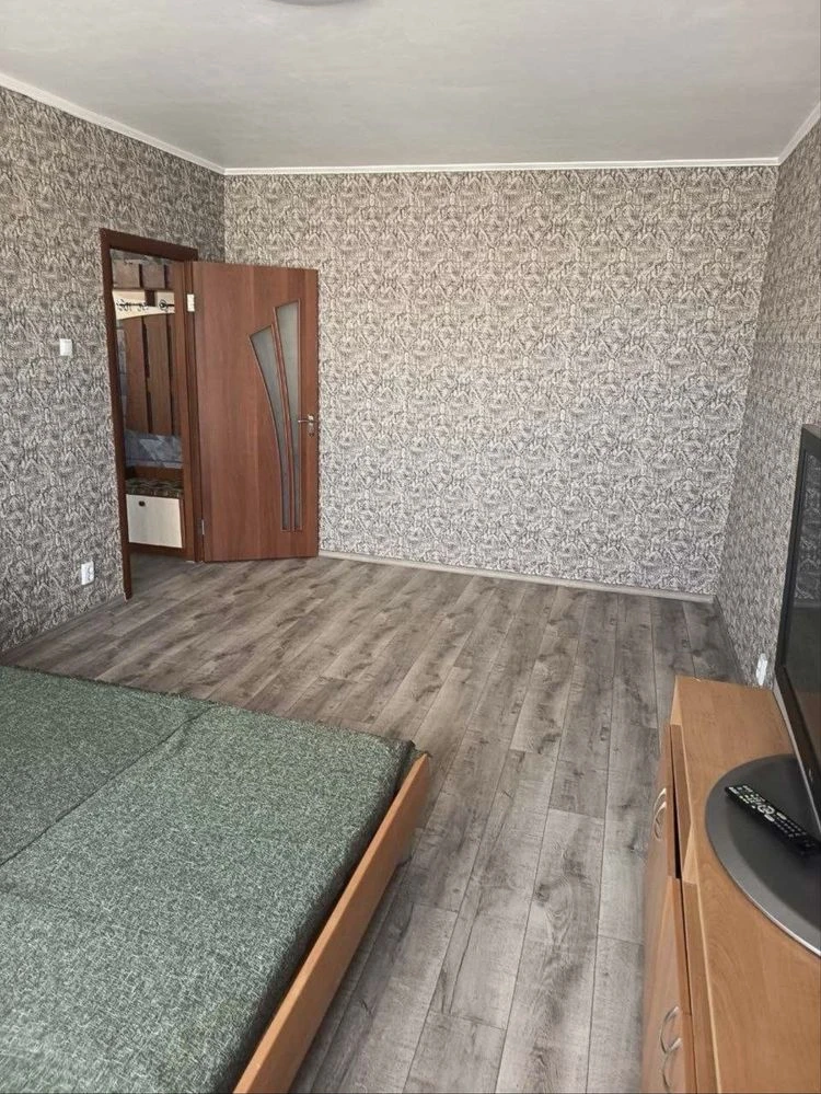 Продається  1-кім квартира вул  Героїв Дніпра, 61 ( Оболонь)