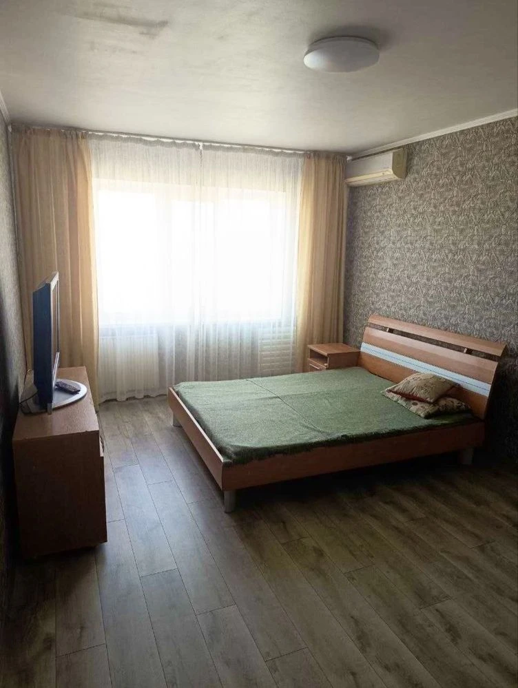 Продається  1-кім квартира вул  Героїв Дніпра, 61 ( Оболонь)