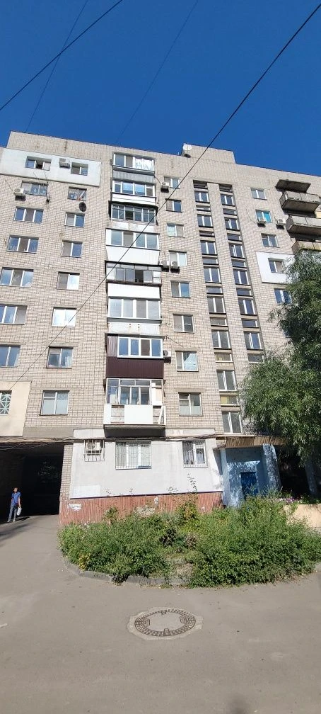 Sale of 3-room apartment.