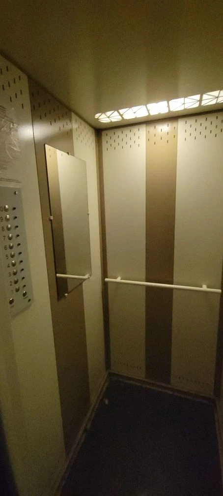 Sale of 3-room apartment.