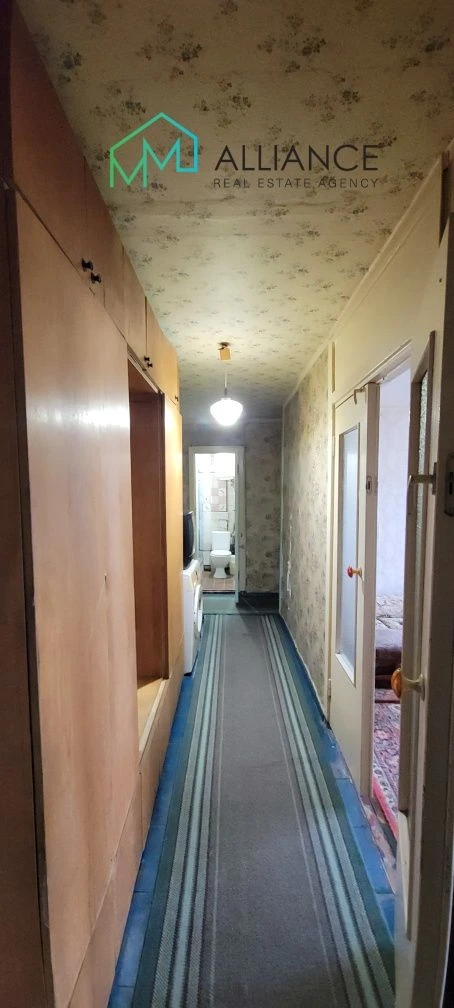 Sale of 3-room apartment.