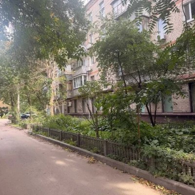 For Sale: 2-bedroom apartment on Bohdan Khmelnytsky Prospect! Slavutych!
