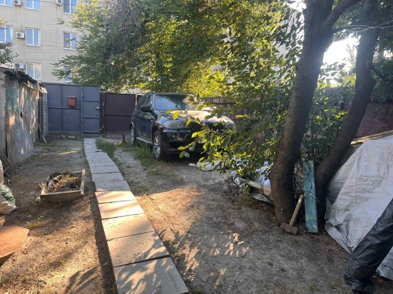 For sale, 3-room house in the Kirov district