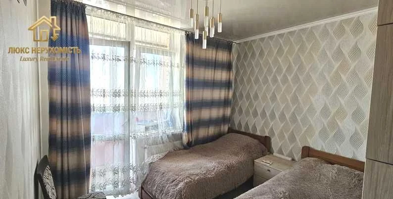 Продається п'ятикімнатна дворівнева квартира в ЖК Романівський