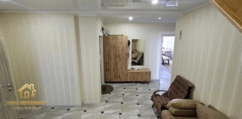 Продається п'ятикімнатна дворівнева квартира в ЖК Романівський