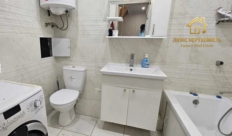 Продається п'ятикімнатна дворівнева квартира в ЖК Романівський