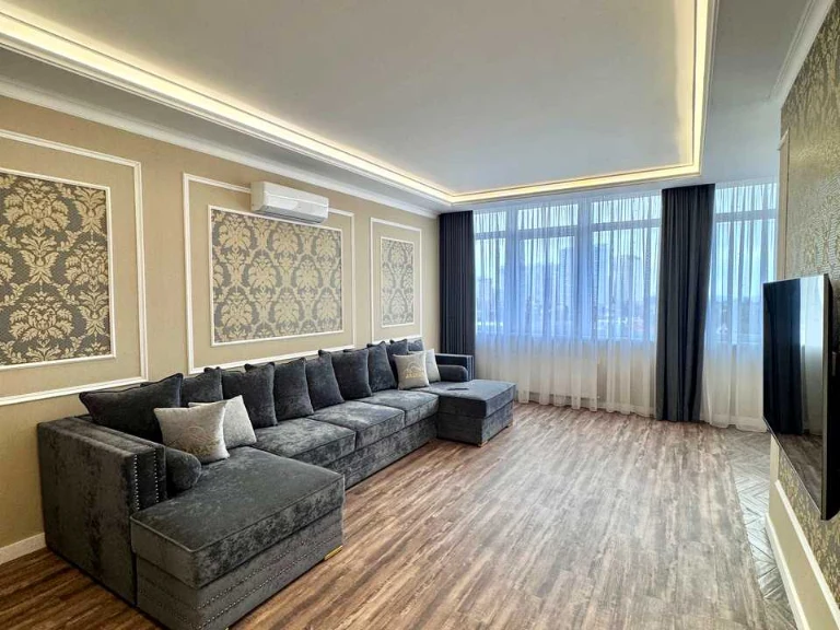Apartment. Odessa, Fontanskaya Road St.