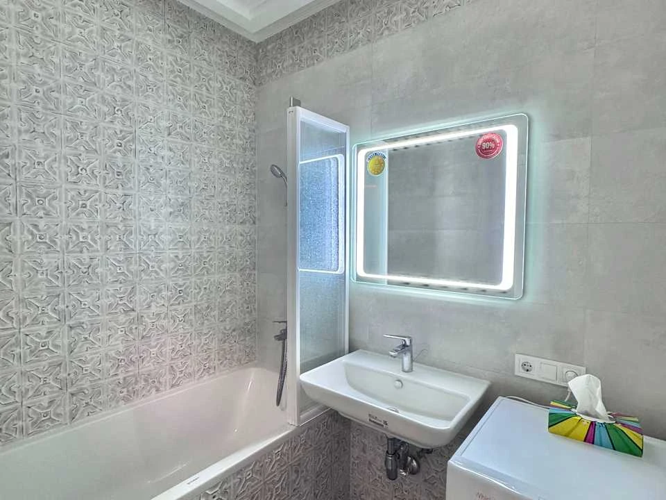 Apartment. Odessa, Fontanskaya Road St.