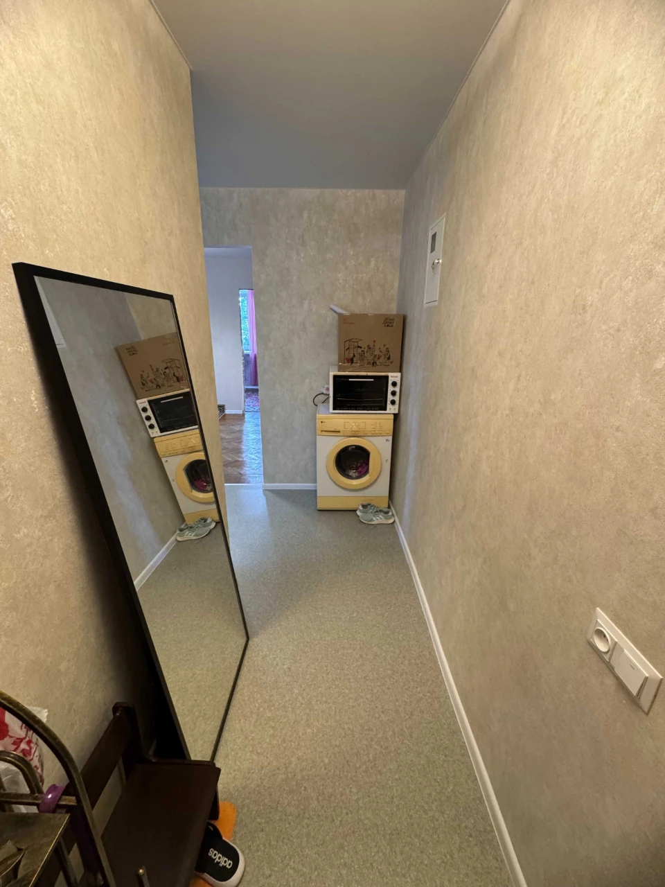 For Sale: 2-bedroom apartment with renovation in Pavlov Pole, near Botaniческий Sad metro station