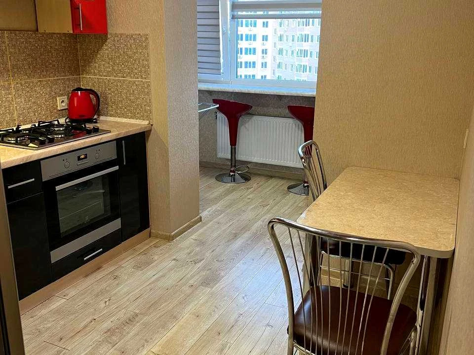 Apartment. Kharkiv, Losivsky Prospect