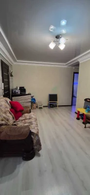 Продам 3 комнатную квартиру улица Счастливая 2 этаж