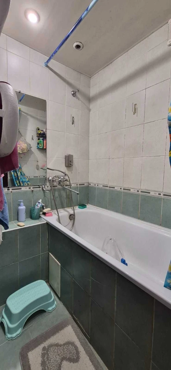 Продам 3 комнатную квартиру улица Счастливая 2 этаж