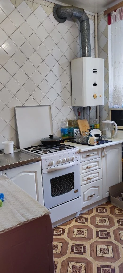 Продается 1 ком кв., 30 м. кв. ул. Незалежна Україна