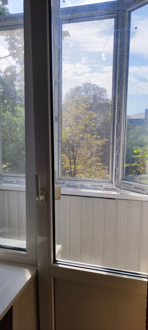 Продается 1 ком кв., 30 м. кв. ул. Незалежна Україна