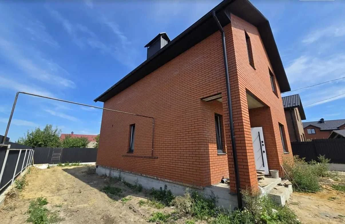 Sale of a house in a finished state, 5.5 acres, fenced area