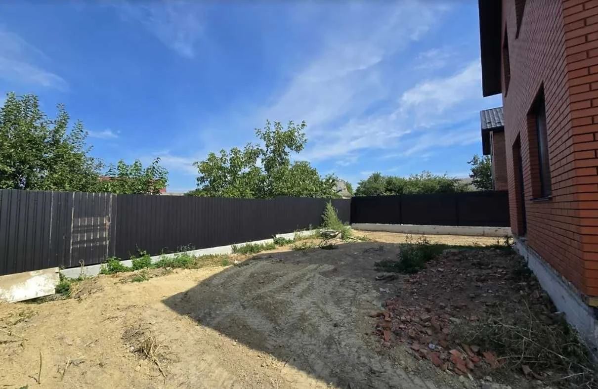 Sale of a house in a finished state, 5.5 acres, fenced area