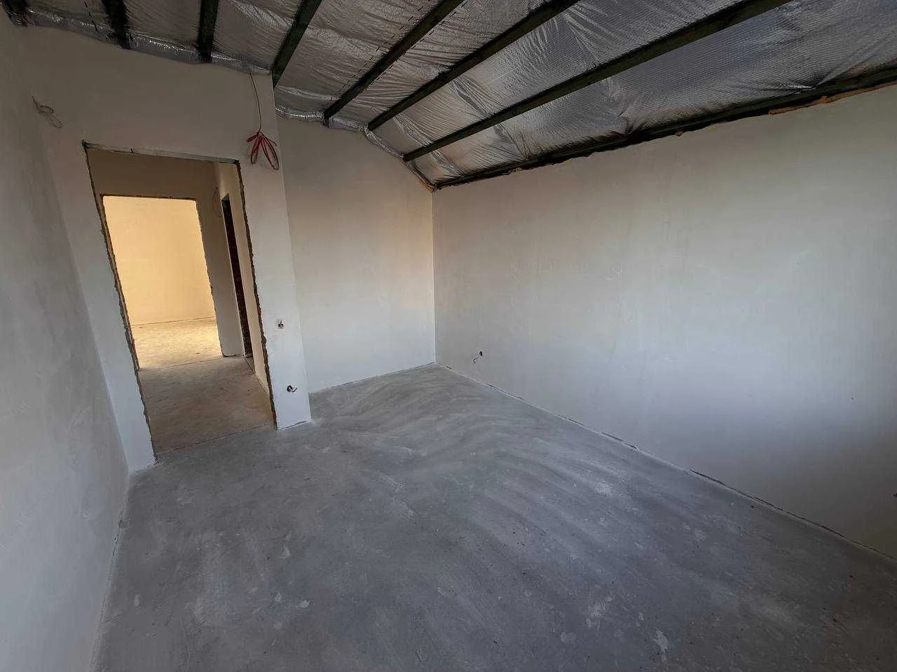 Sale of a house in a finished state, 5.5 acres, fenced area